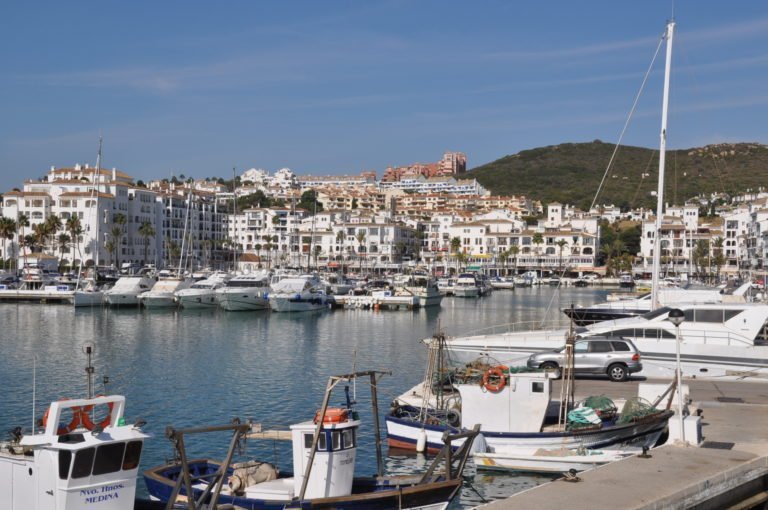 Puerto de la Duquesa: Port